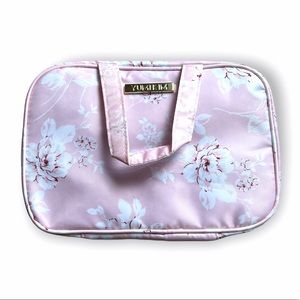 Yumikim x Fabfitfun collab makeup bag